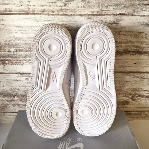 ⚪ Nike Air Force 1 ’07 Low Triple White | Clean Classic Sneakers - Picture 9 of 10
